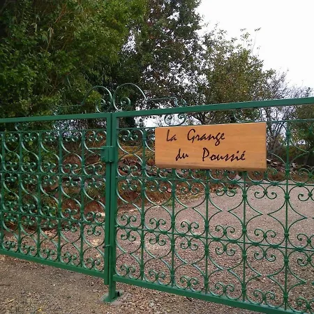 La Grange Du Poussié Hébergement de vacances *